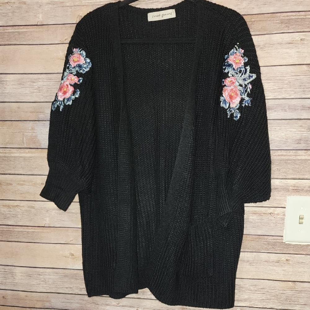 Black Floral Embroidered Cardigan